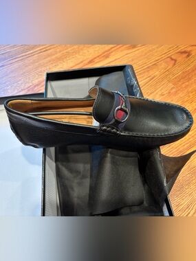 Massimo Matteo 10.5 Black Loafers